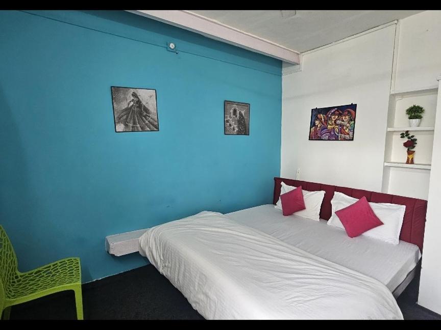 City And Palace View Guest House Udajpur Pokoj fotografie